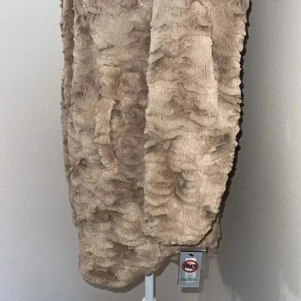 Kenneth Cole Women's Brown Notch Collar Faux Fur Coat​​ - Picture 7 of 16